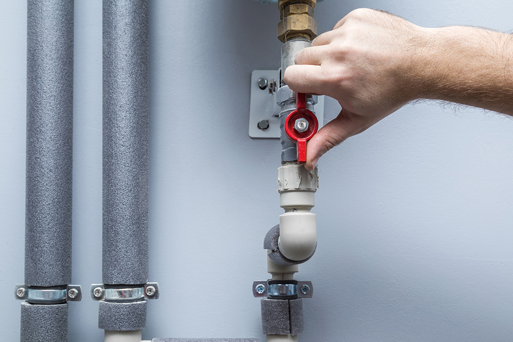 a-look-at-the-different-types-of-valves-a-plumber-would-find-in-your-plumbing
