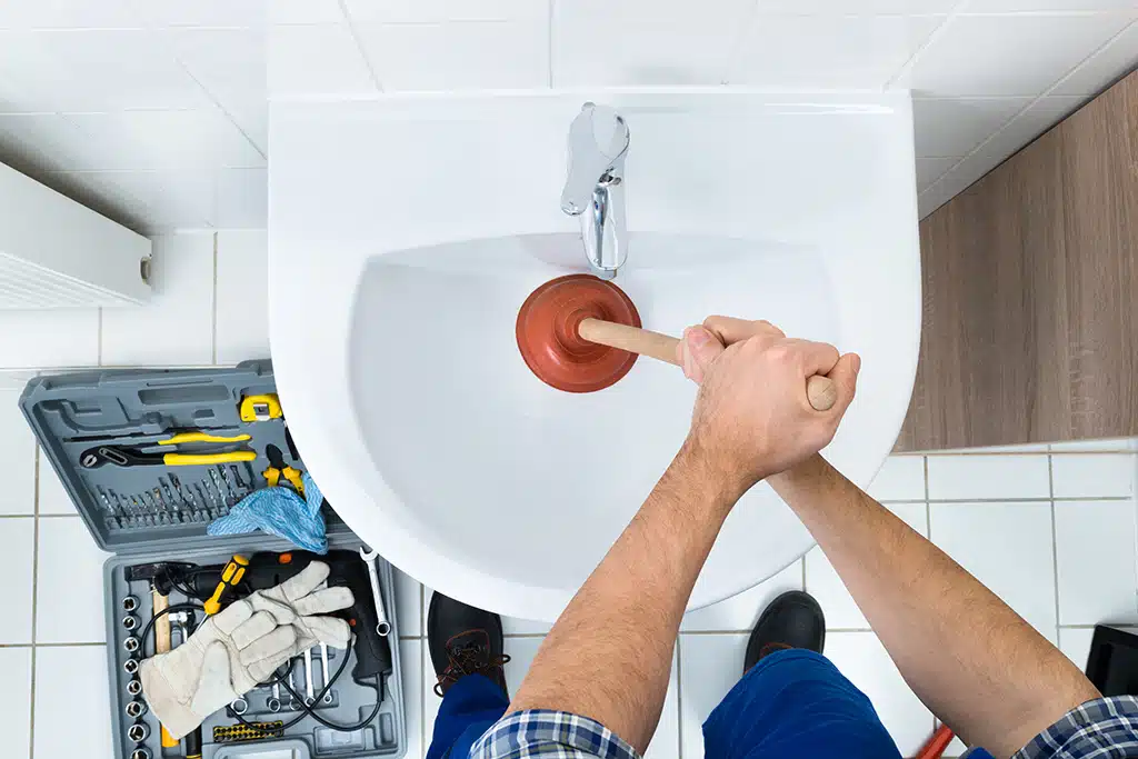 how-a-plumbing-service-can-help-you