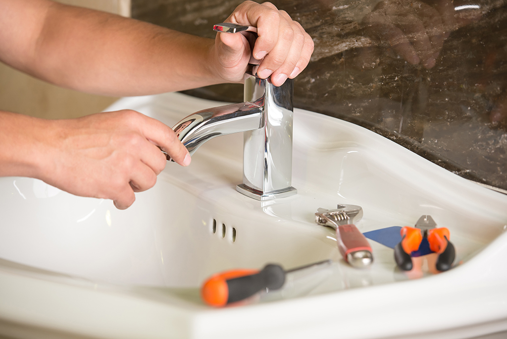 plumbing-service-tips-what-you-can-do-to-maintain-your-plumbing-and-prevent-major-plumbing-problems
