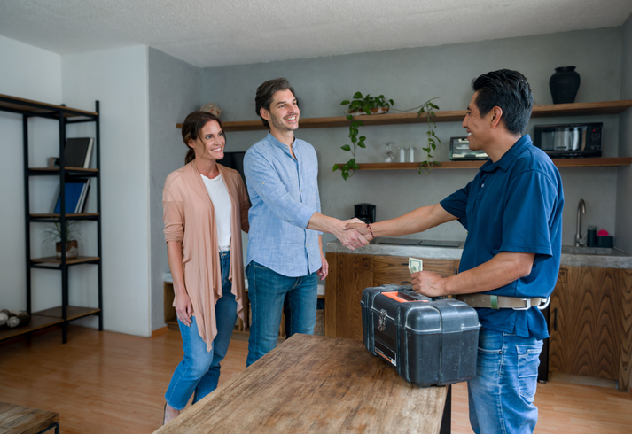 Why Hiring a Professional Plumber Saves You Time and Money